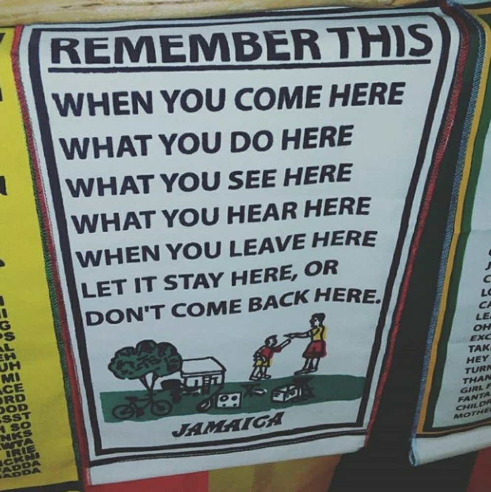 Jamaican Scroll